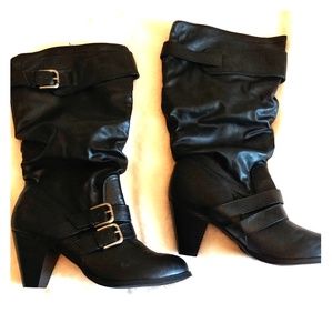 Slouch boot